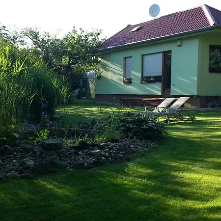 Prázdninový dům u lesa Znojmo Exterior foto